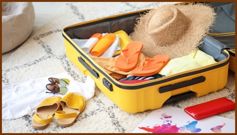 Pack sandals in the suitcase
